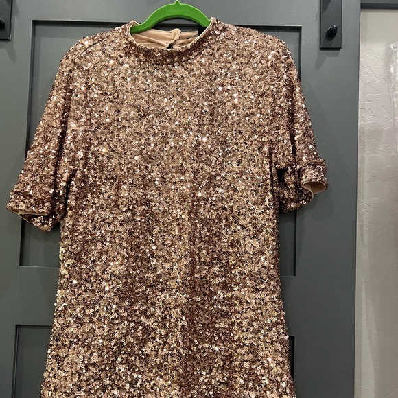 Boston Proper Sequin Embellished Top - Picture 1 of 3